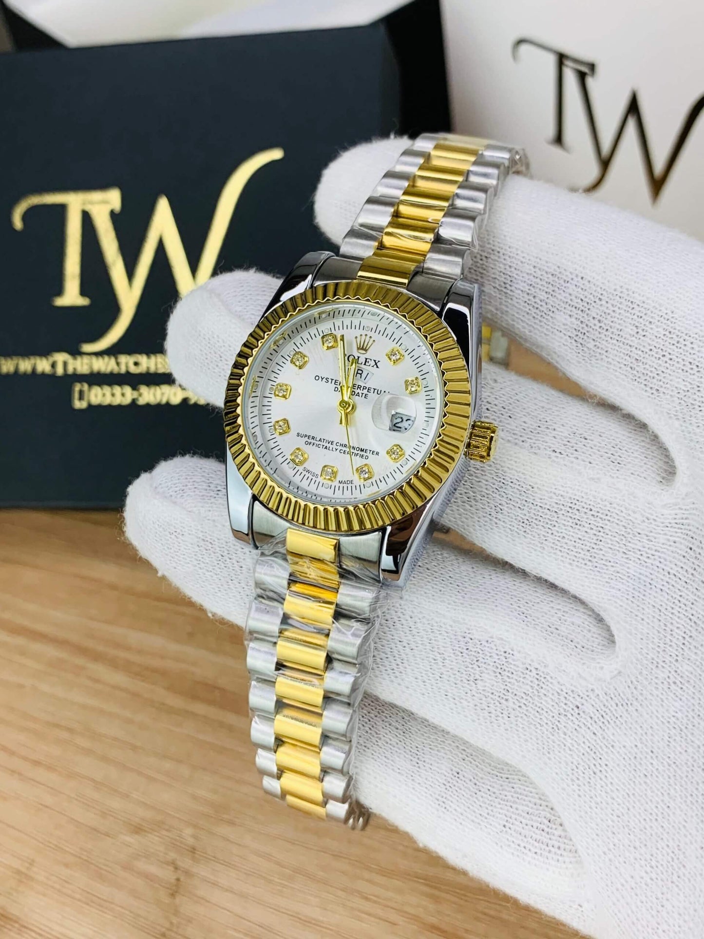 Roolex Wrist Watch Two Tone Silver & Gold With White Dial (Generic Quality)