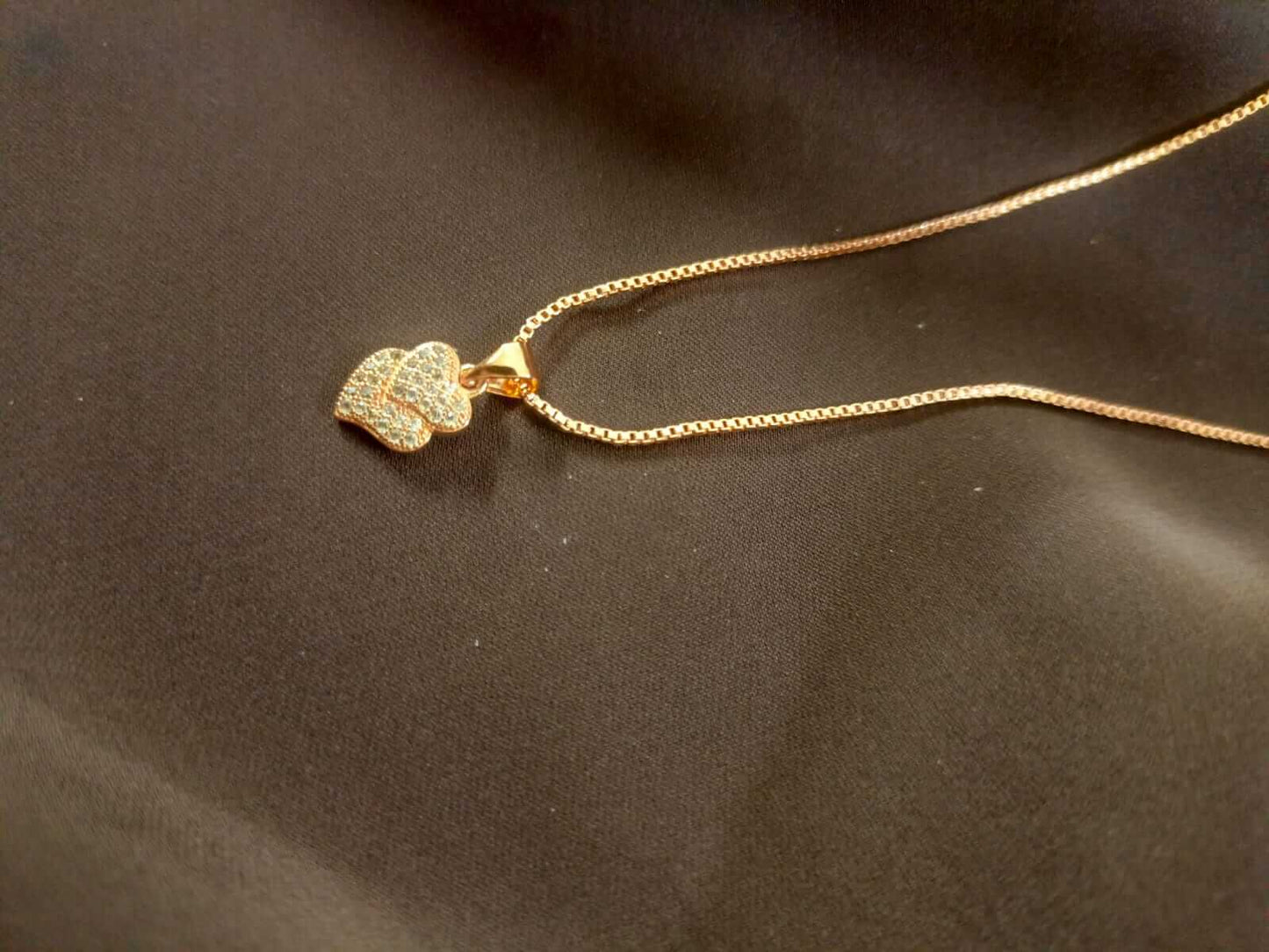 Luxury Clover Pendant Necklace | Gold Plated Crystal Necklace Pakistan