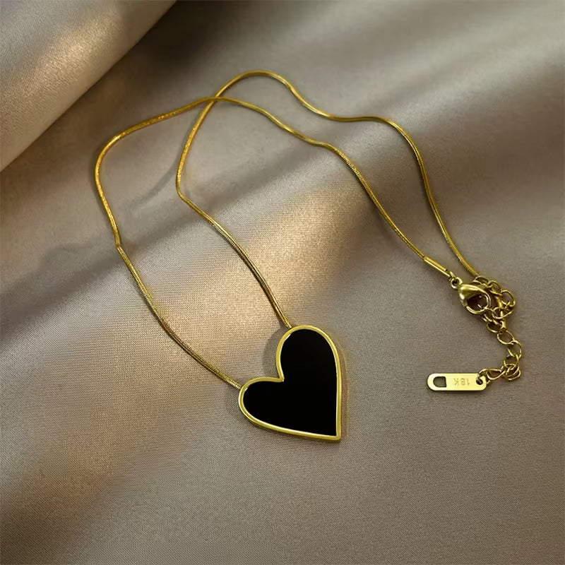 18K gold-plated stainless steel necklace with a heart shape